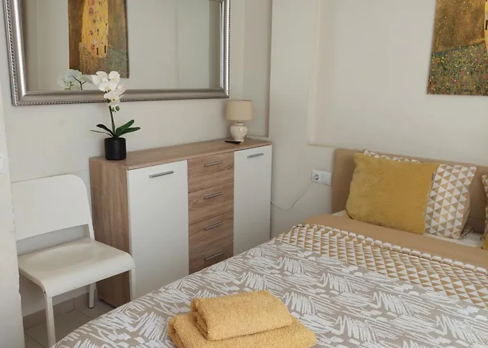 Townhouse El Camison شقة *